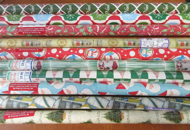lot 404 image: Lot -10 Rolls of Wrapping Paper (NEW)