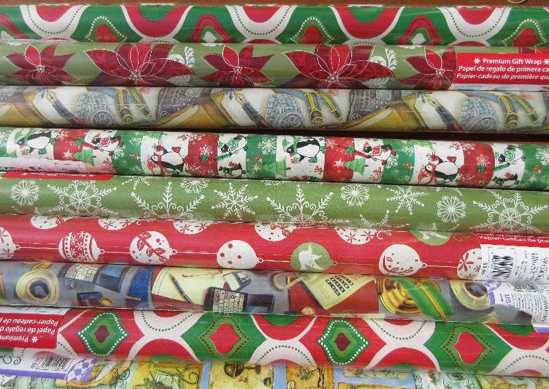lot 408 image: NEW  Lot -10 Rolls of Wrapping Paper