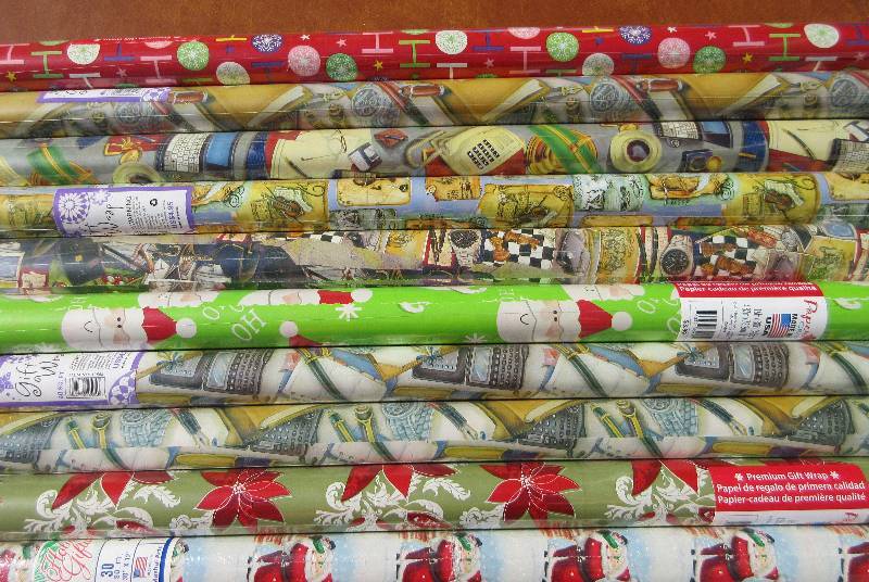 lot 455 image: NEW  Lot -10 Rolls of Wrapping Paper