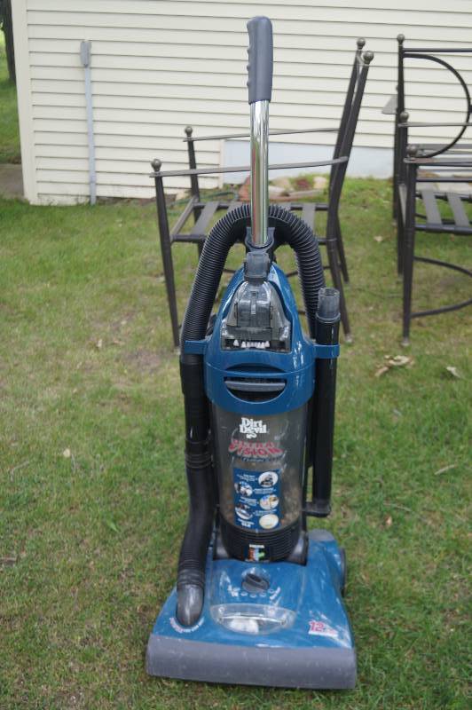 Dirt Devil Vacuum