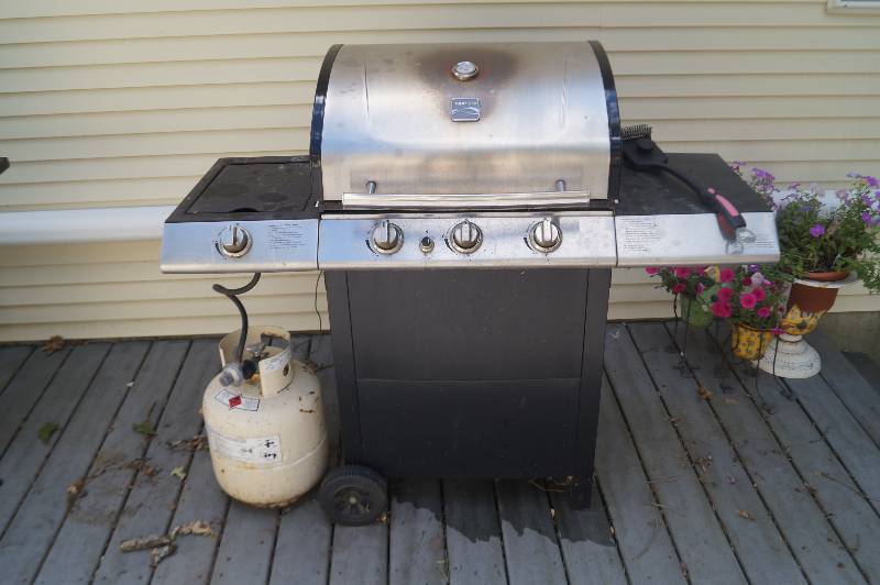 BBQ Grill & Tank