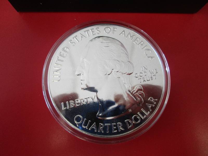 5. 2015 5 oz. Pure Silver America The Beautiful Delaware Bombay Hook National Park. Beautiful bullion coin with original US mint box