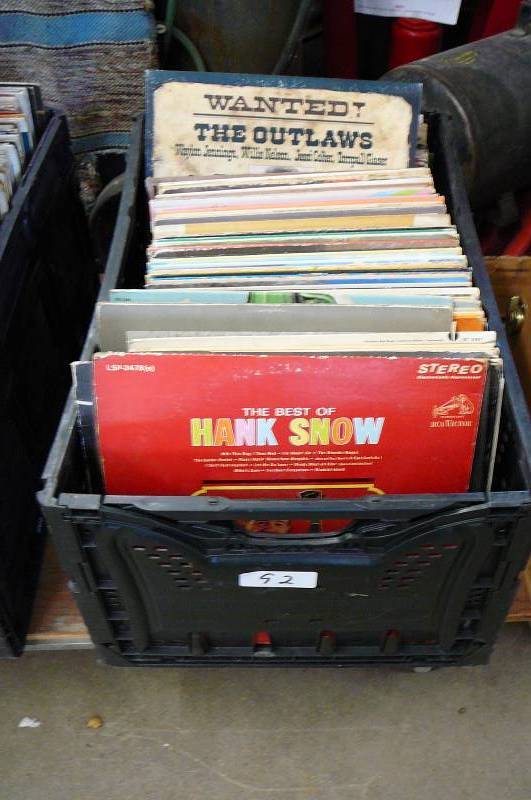Lot of Records 100 Hank, Statler Brothers, Marshall Tucker Bank, Charley Pride, Waylon Jennings, Tom jones, Roy Clark , Many more