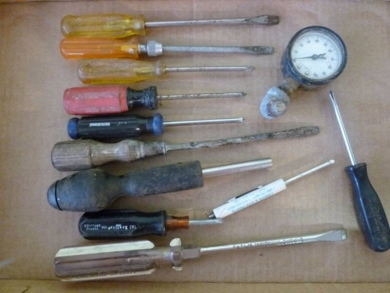 lot 22 image: Tools