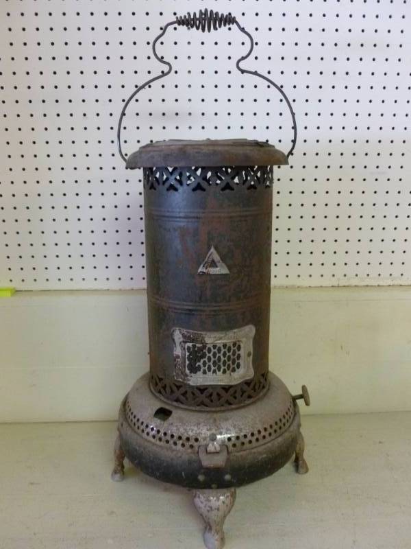 lot 51 image: Vintage Heater