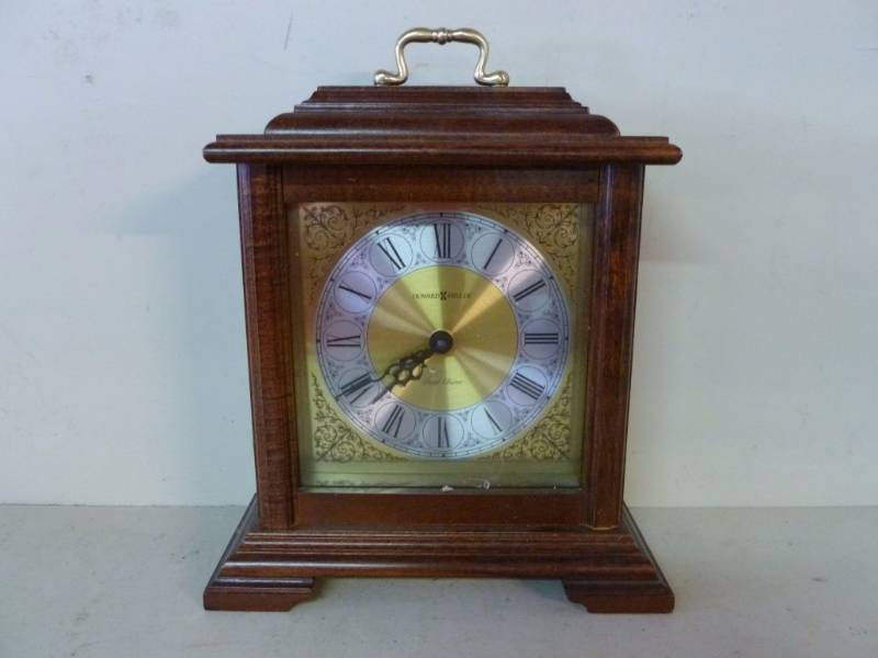 lot 66 image: Mantle Clock