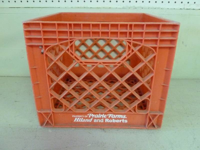 lot 75 image: Dairy Crate