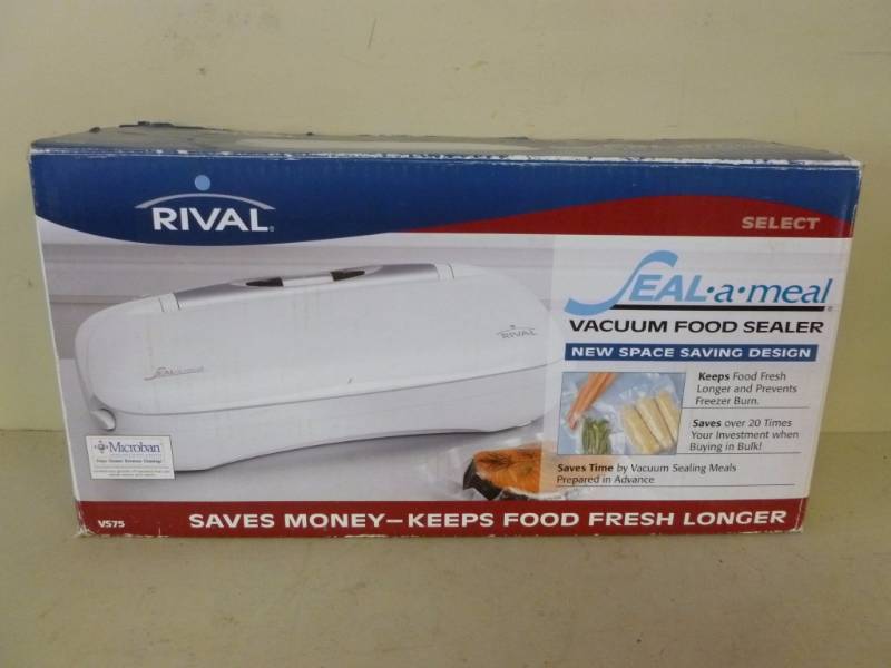 lot 77 image: Food Sealer