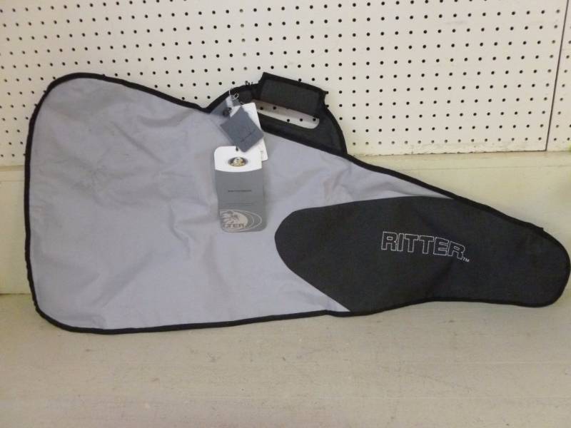lot 89 image: Guitar Case