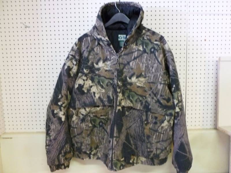 lot 107 image: Hunting Jacket