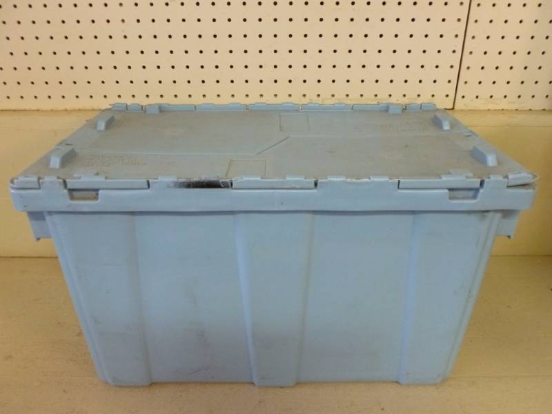 lot 110 image: Storage Tote