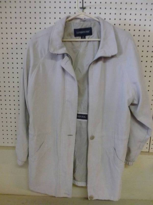 lot 138 image: Dress Jacket