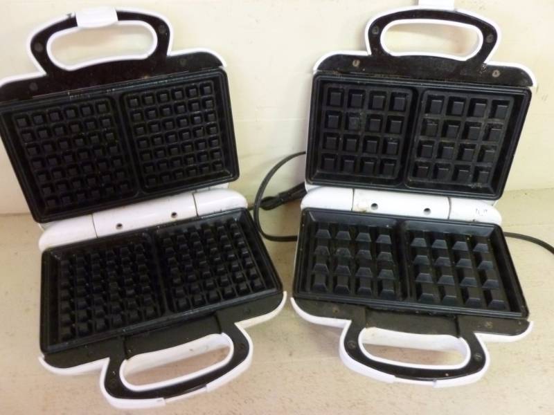 lot 142 image: Waffle Maker