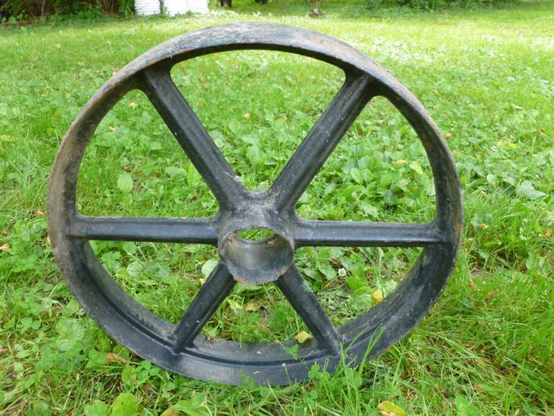 lot 152 image: Antique Steel Wheel
