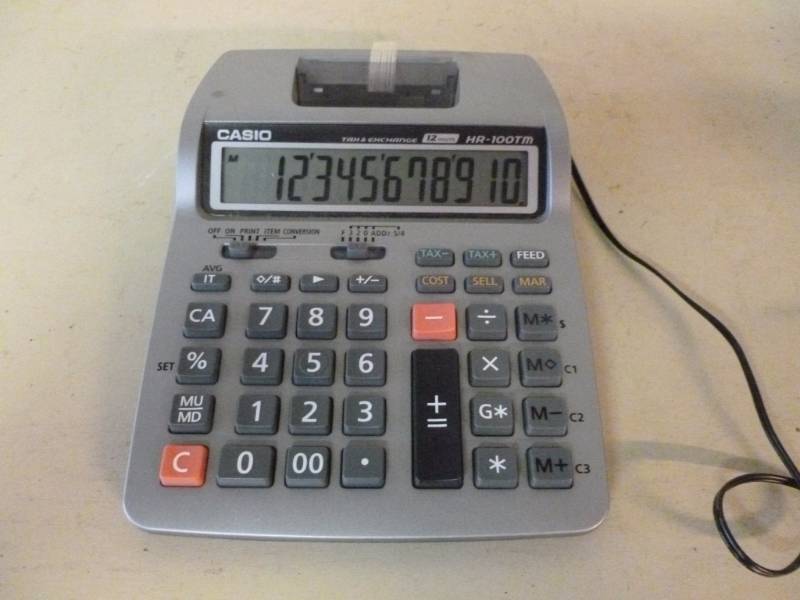 lot 156 image: Desktop Calculator