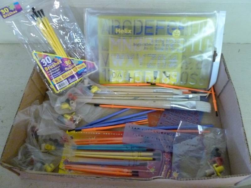 lot 163 image: Craft Items