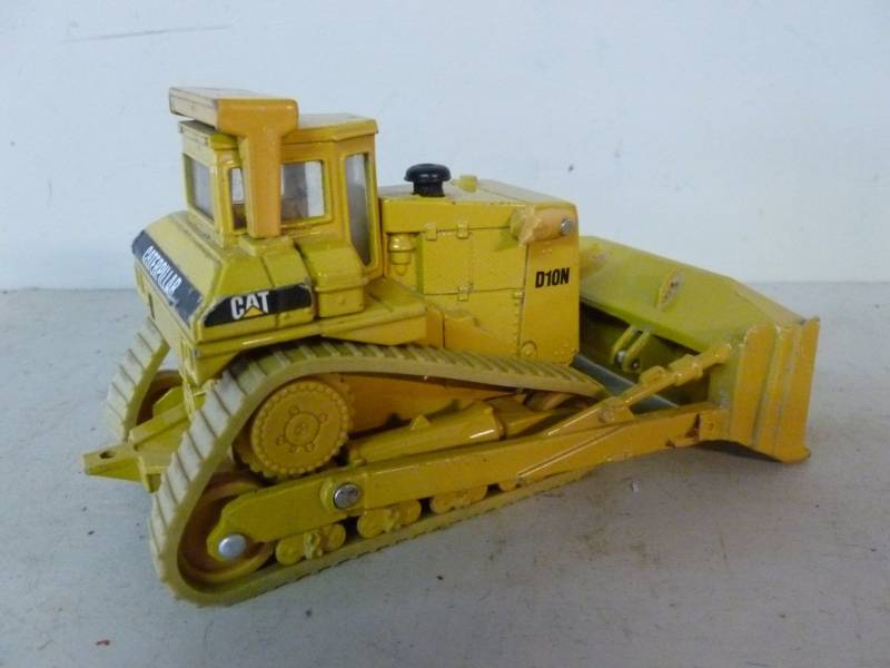 lot 185 image: Ertl