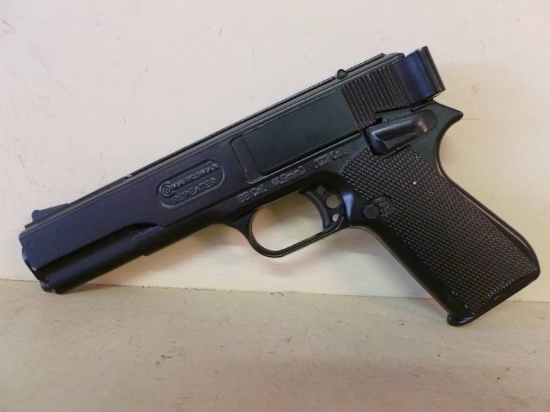 lot 187 image: Marksman Air Pistol