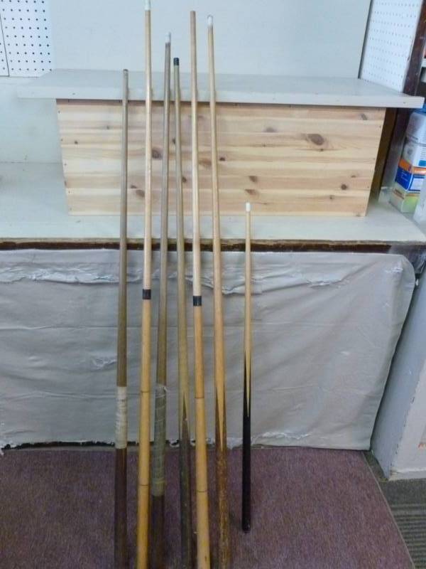 lot 219 image: Vintage Pool Sticks