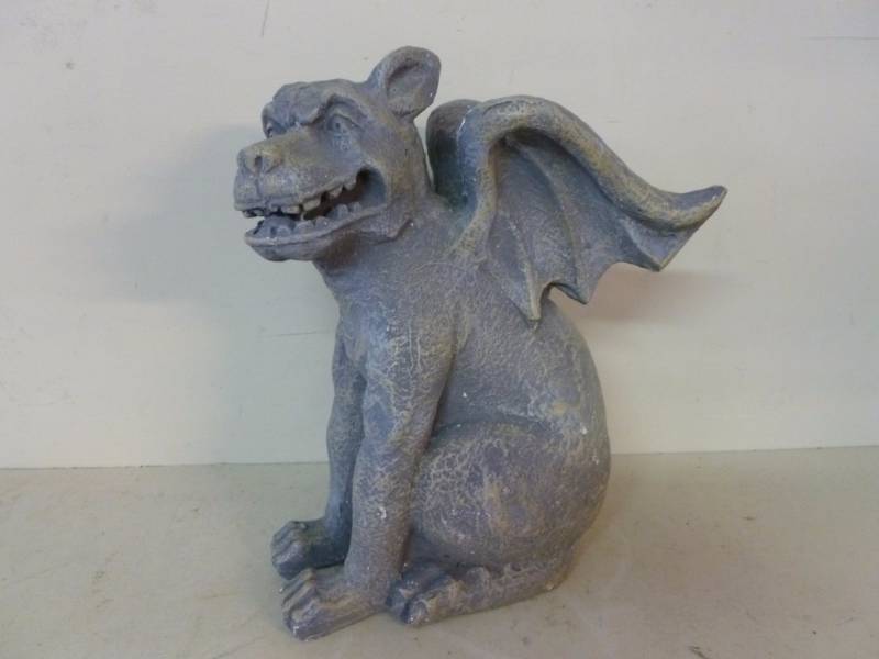 lot 233 image: Rock Garden Decoration