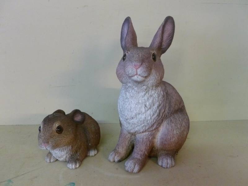 lot 237 image: Rock Garden Decoration