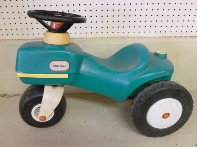 lot 240 image: Little Tikes