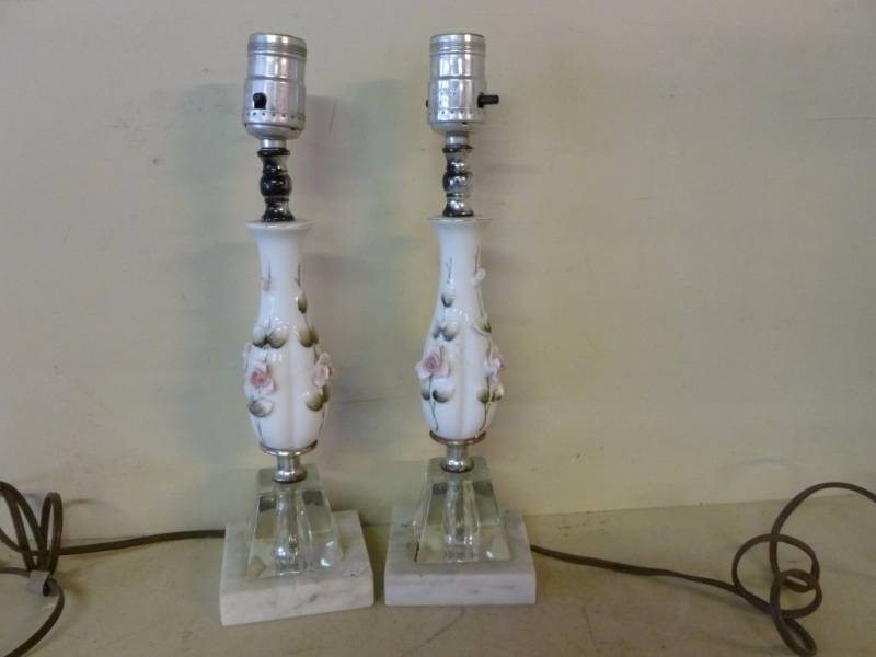 lot 254 image: Vintage Lamps