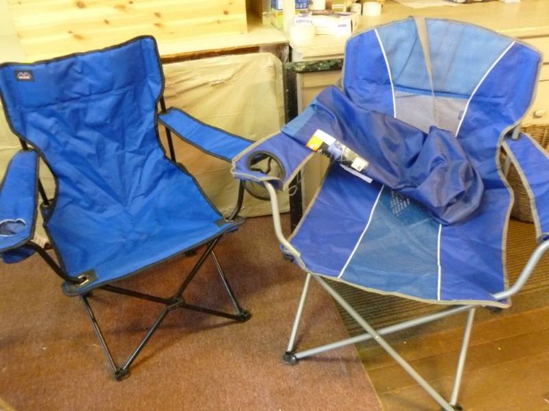 lot 278 image: Lawn Chairs