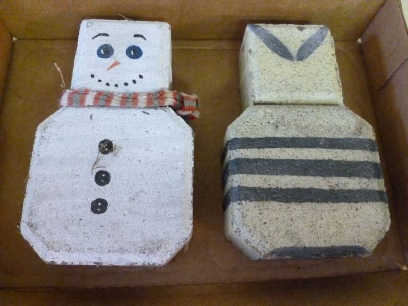 lot 315 image: Decorative