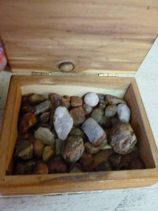 lot 323 image: Keepsake Box