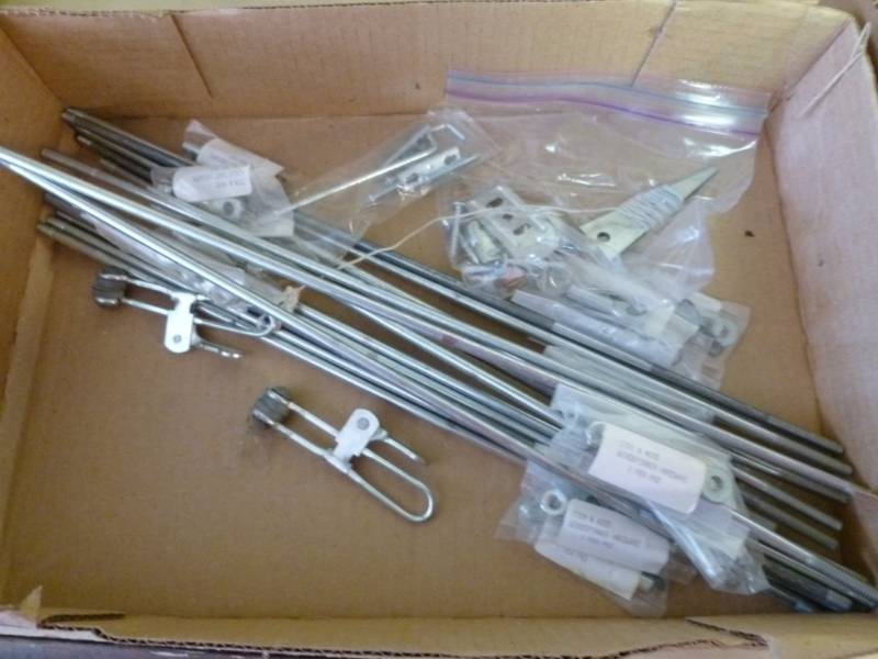 lot 327 image: Hardware