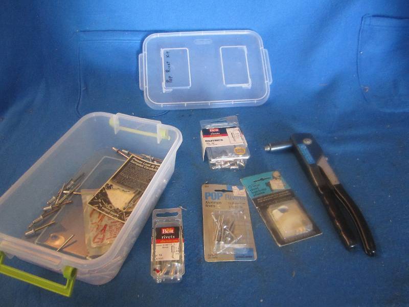 Pop rivet kit with nice case ...