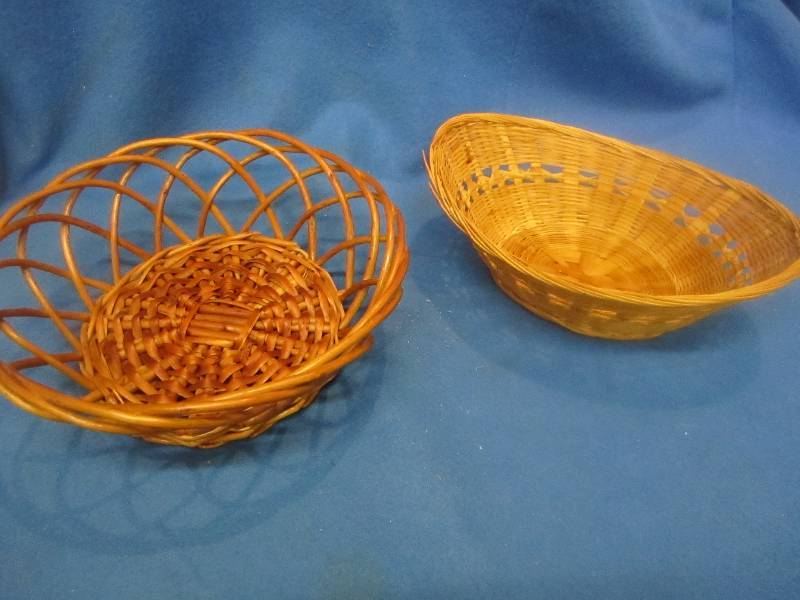 2 napkin baskets and 2 hot and cold...