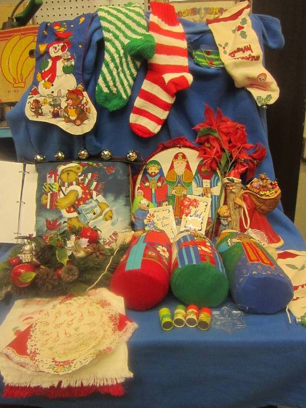Large lot of holiday dcor, stocki...