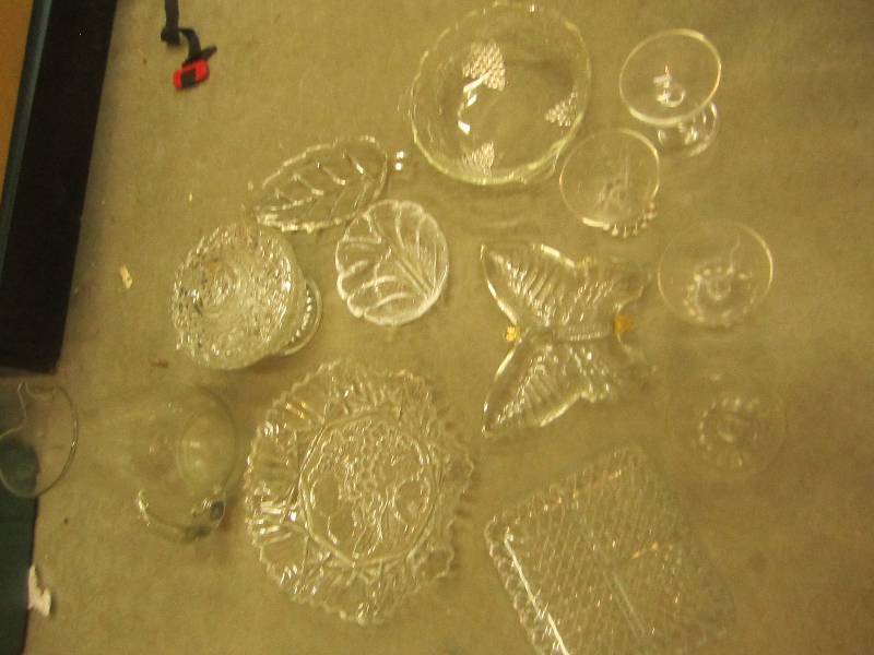 Large lot of crystal looking decora...