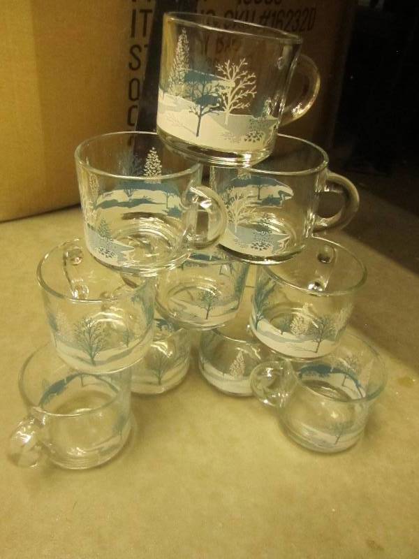 10 winter themed glasses with handl...