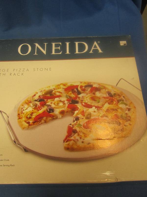 Oneida pizza serving plate ...