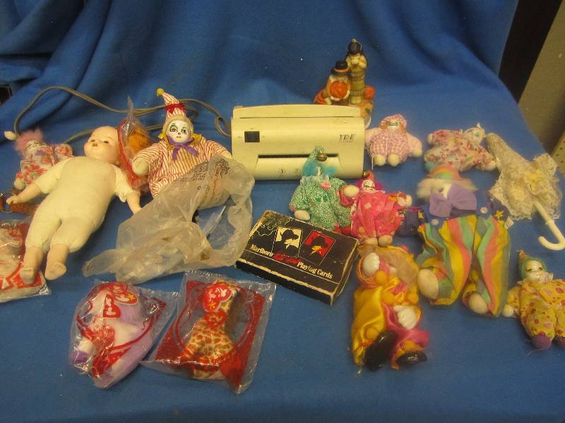 Lot of beanie babies and collector ...