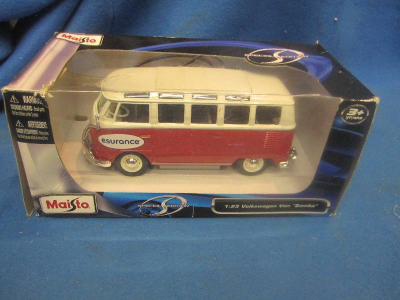 MAiSTO onescale volks wagon van sa...