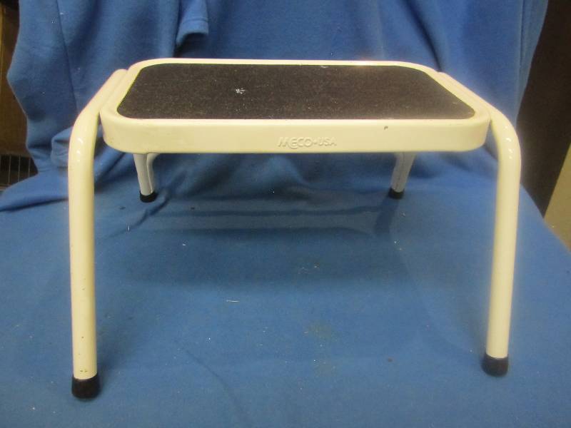 MECO.UAS  stool ...