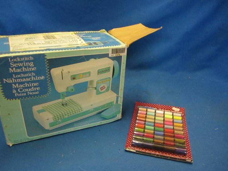 Lock stich sewing machine ...