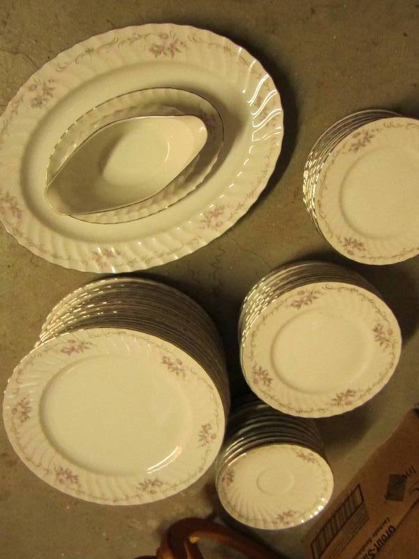 genuine porciln gold trimmed china ...