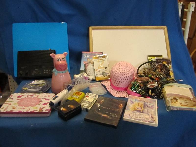 Large mixed lot of household applia...