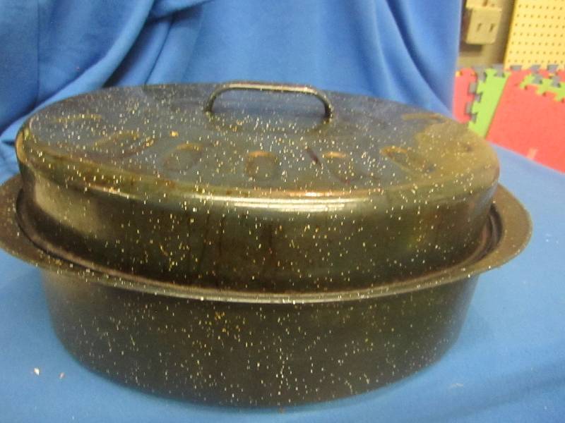 kitchen pot...