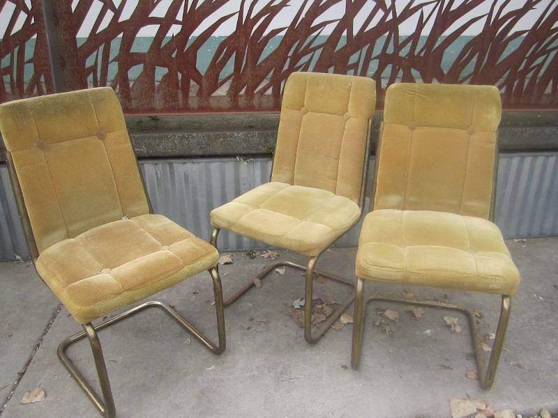 3 yellow chairs...