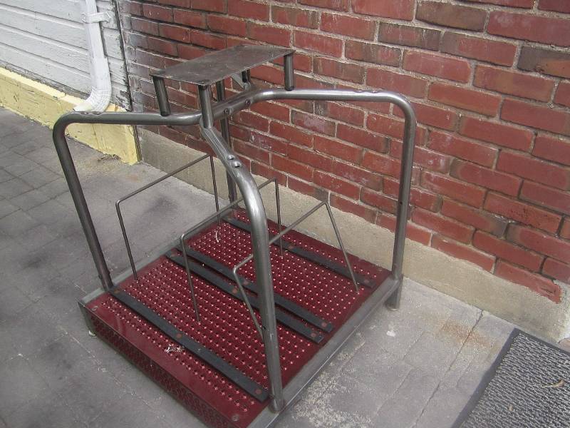 All metal table stand...