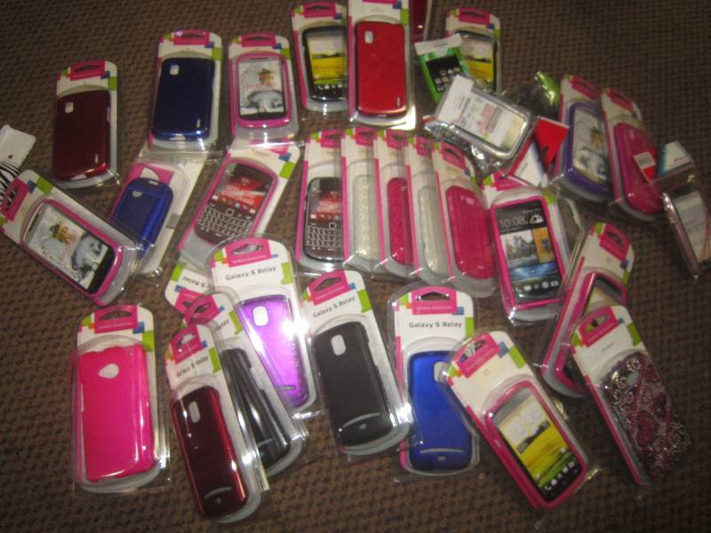 NEW-CELL PHONE COVERSCASES - LARGE LOT