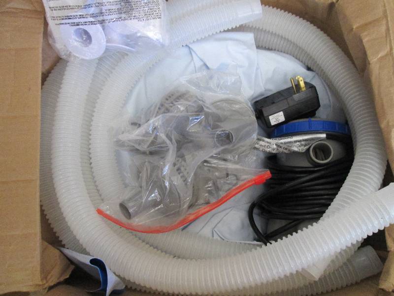 lot 10 image: Bestway Fast Set Pool With Flowclea...