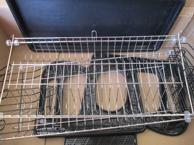 lot 19 image: Silver and Black Dish Drying Rack  ...