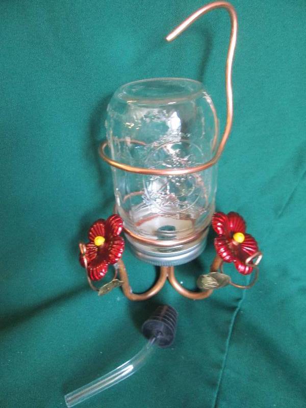 lot 22 image: Mason Jar Hummingbird Feeder...